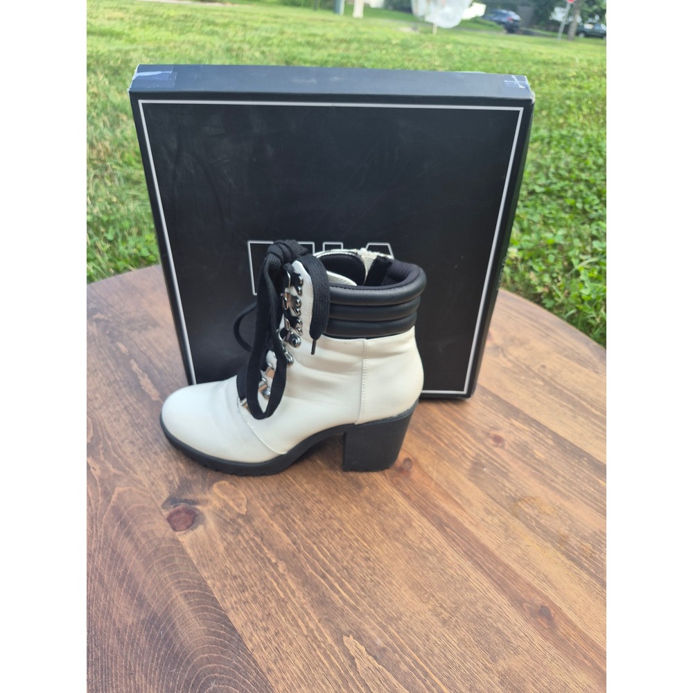 MIA Arylei Womens Ivory Black Lace Up Combat Boots Side Zip Block Heel Size 8.5M - Picture 2 of 9